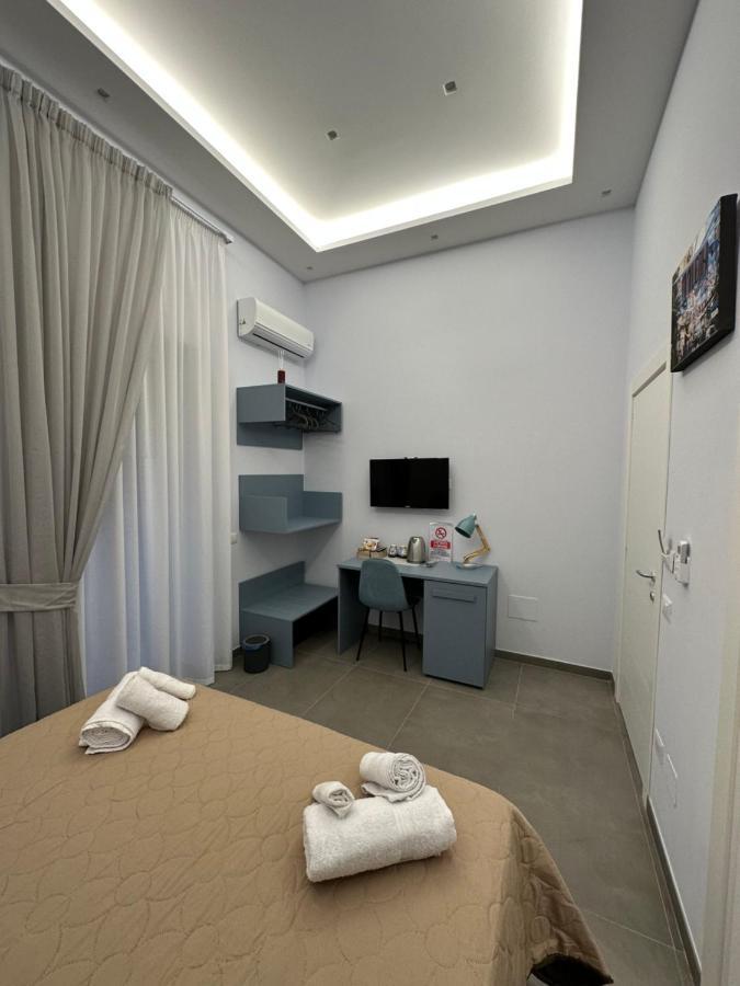 Casa Vacanze Sant'Agostino เนเปิลส์ ภายนอก รูปภาพ